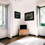 Comecasa 3 Bedrooms Near Bocconi Mailand